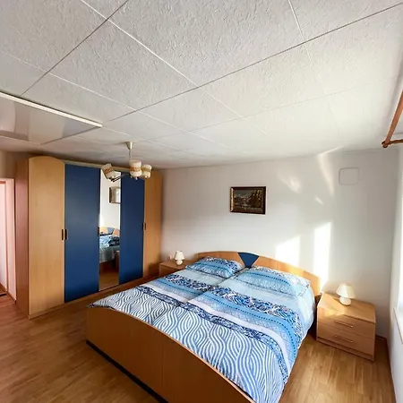 House Flajs - Secluded 2br Surrounded By Forest