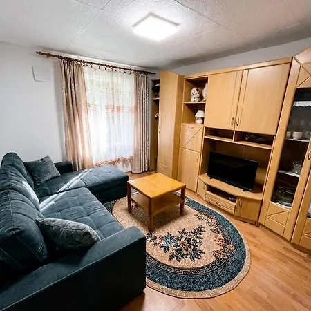 Casa de Férias House Flajs - Secluded 2br Surrounded By Forest *
