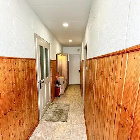 Casa de Férias House Flajs - Secluded 2br Surrounded By Forest *